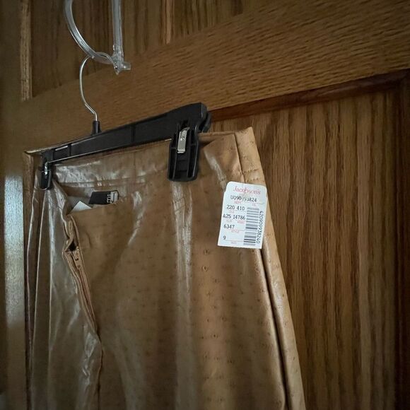NWT Pleather Tan Juniors size 9 Slacks - Picture 6 of 12